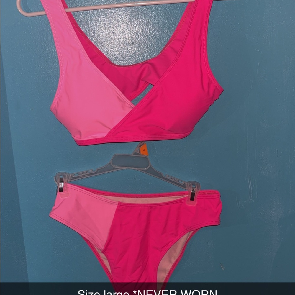 Vibrant Pink Bikini Set with Sporty Design